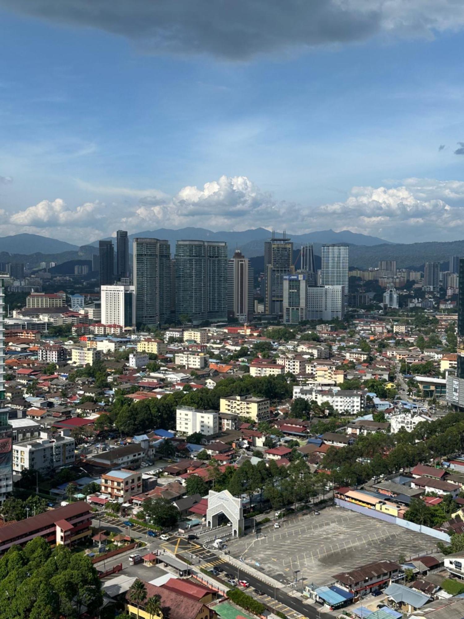 Colony Suites Klcc By Hibernate Куала-Лумпур Экстерьер фото