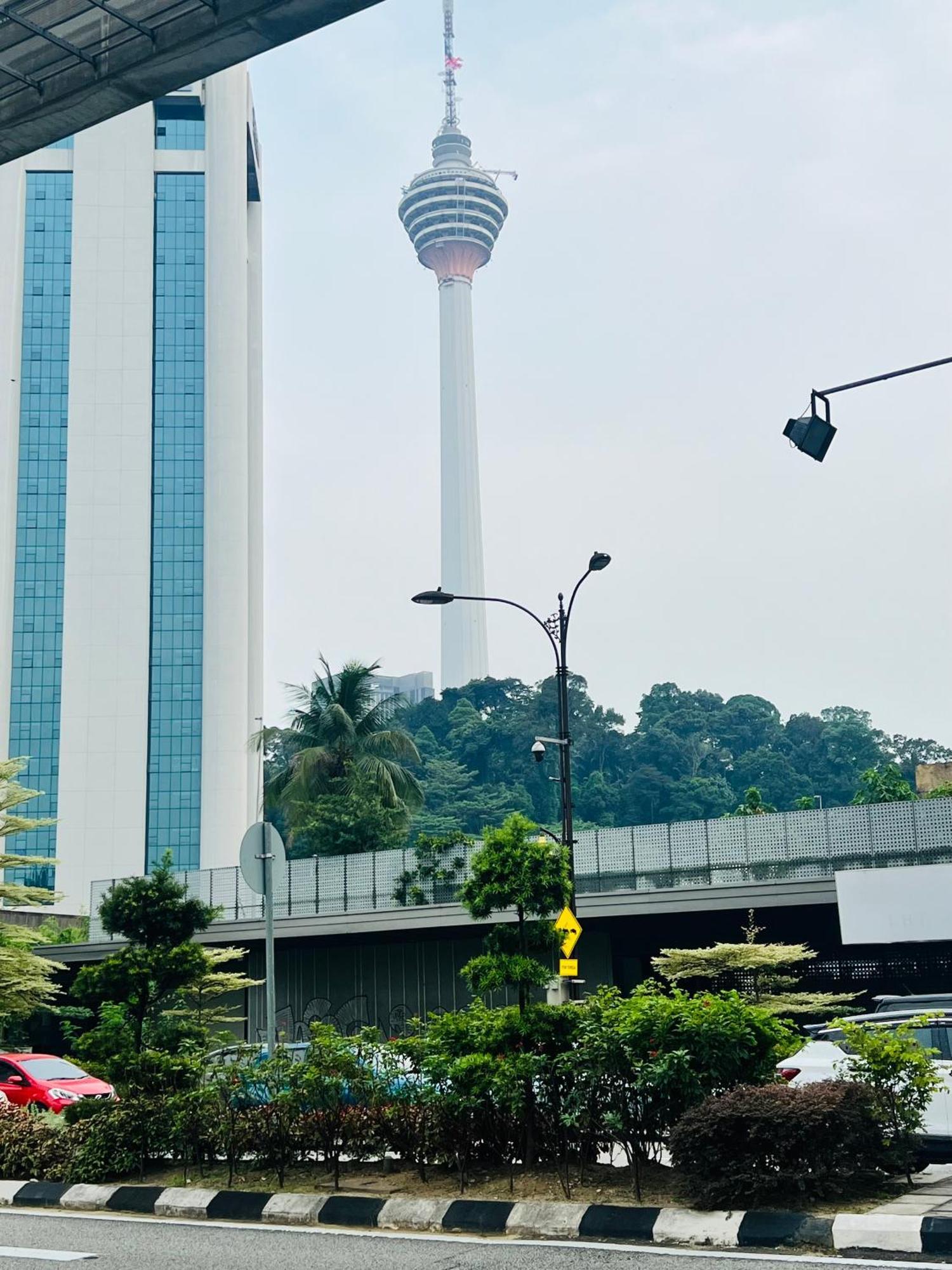 Colony Suites Klcc By Hibernate Куала-Лумпур Экстерьер фото
