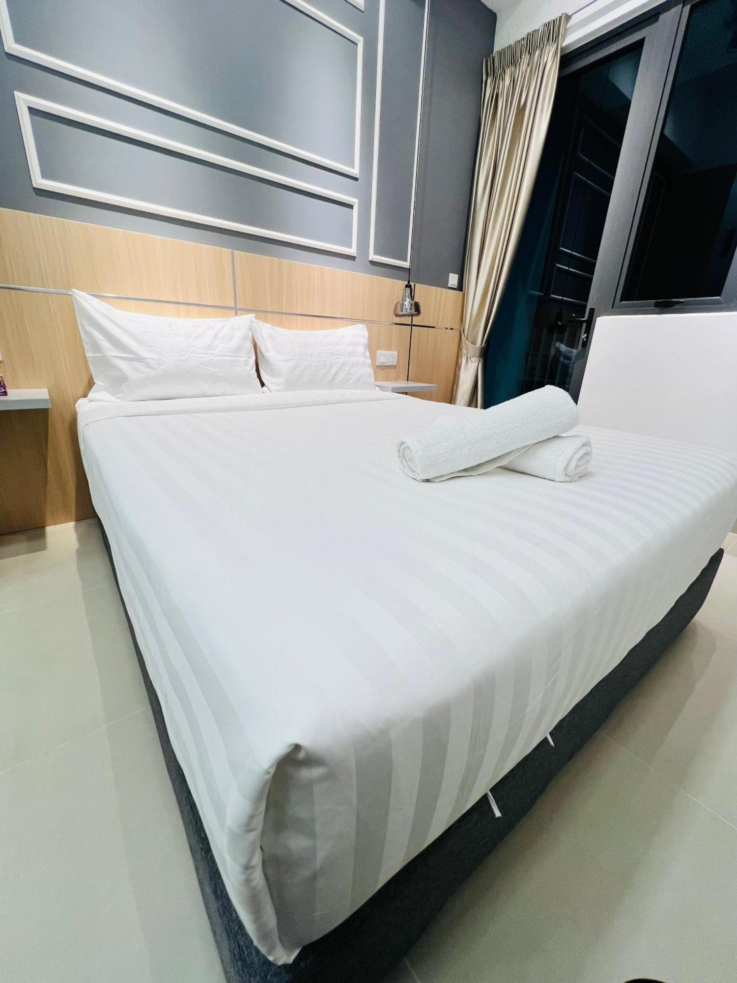 Colony Suites Klcc By Hibernate Куала-Лумпур Экстерьер фото